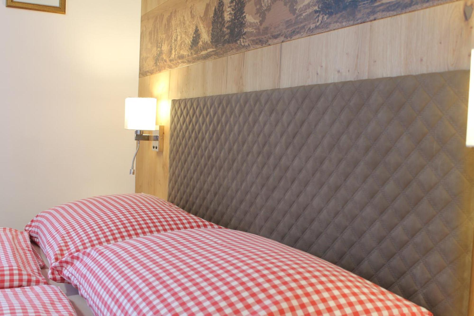 Hotel Sonne นีเดอเรา ภายนอก รูปภาพ